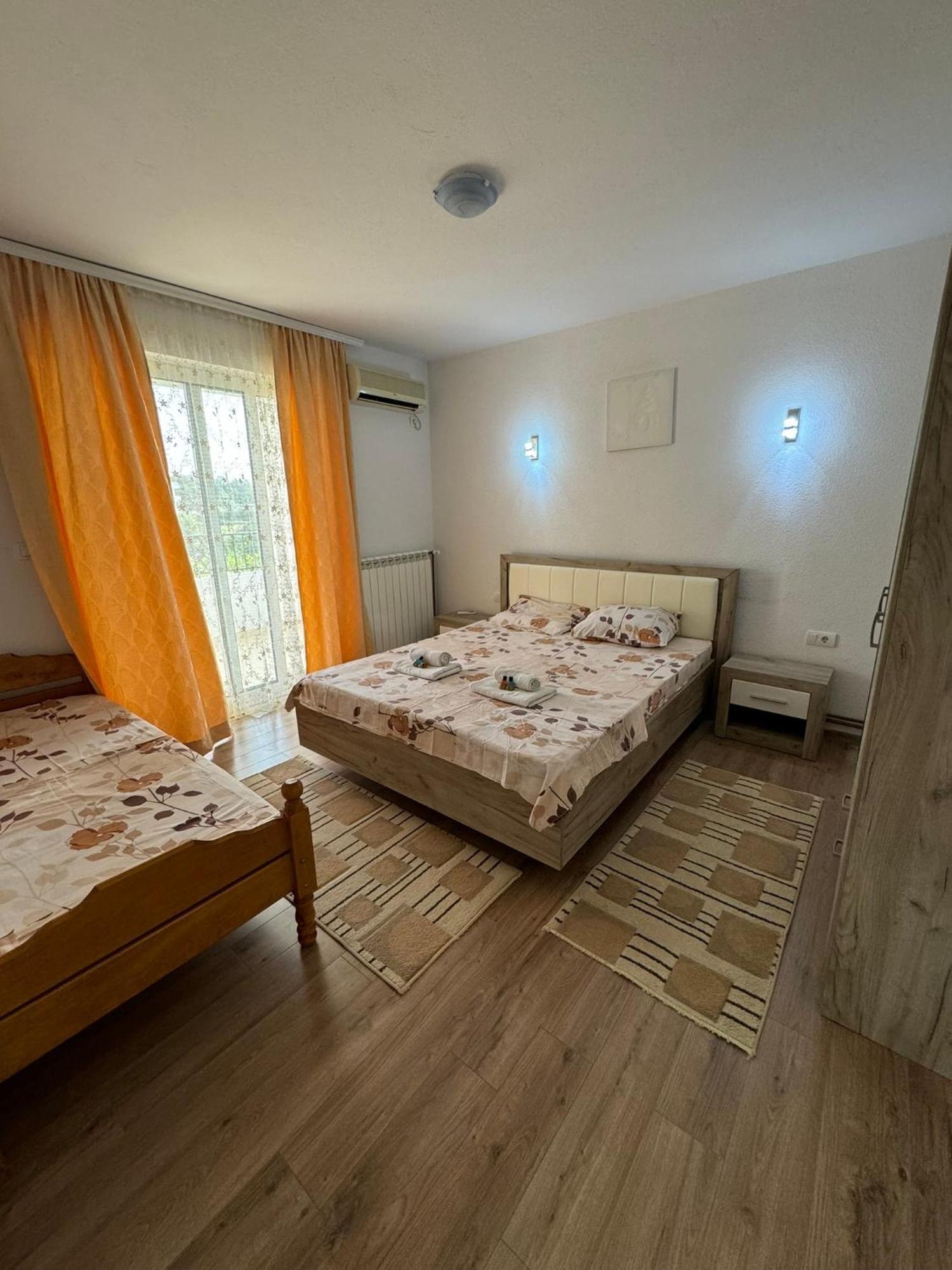 Berin Apartments 乌尔齐尼 外观 照片